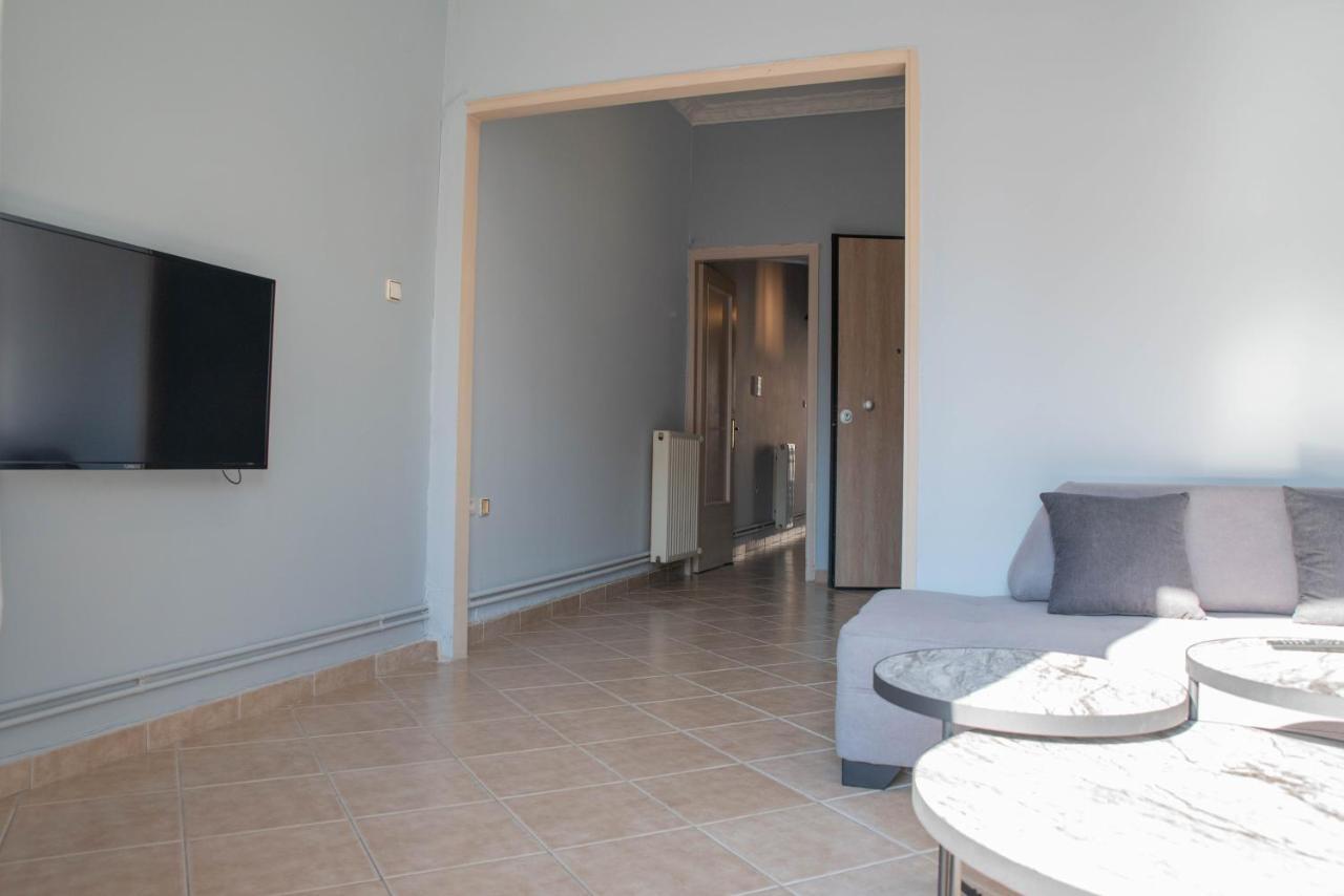 Nikea Apartment Near Piraeus Port And Metro St II Екстер'єр фото
